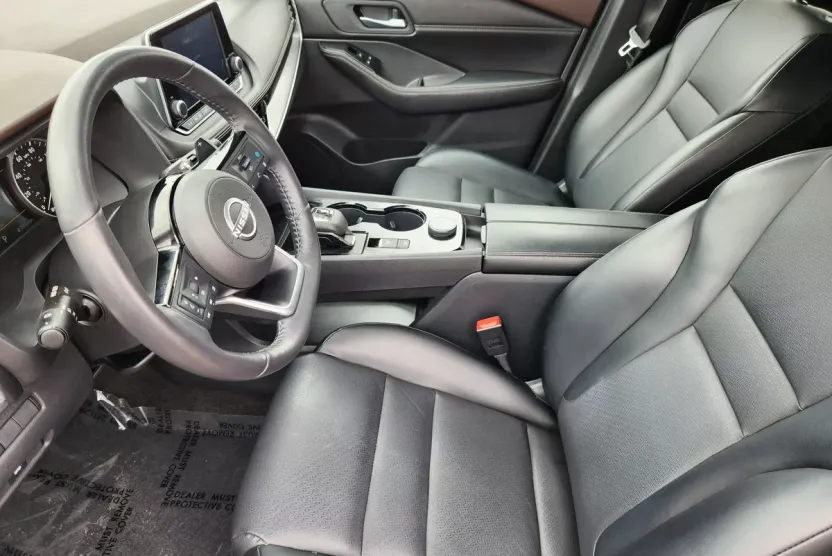 2023 Nissan Rogue SV photo 1