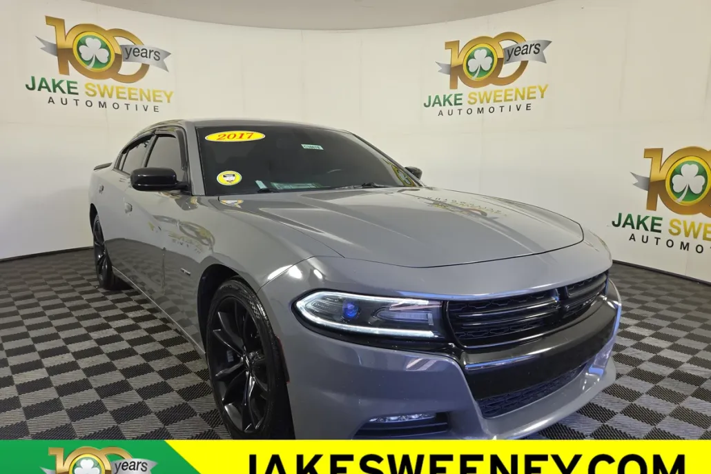 2017 Dodge Charger R/T photo 1