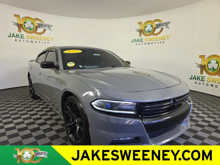 2017 Dodge Charger R/T photo 1