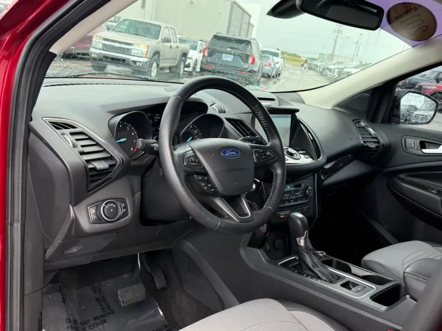 2017 Ford Escape Titanium photo 1