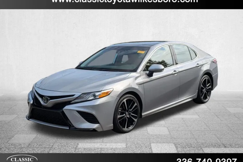 2020 Toyota Camry XSE photo 1