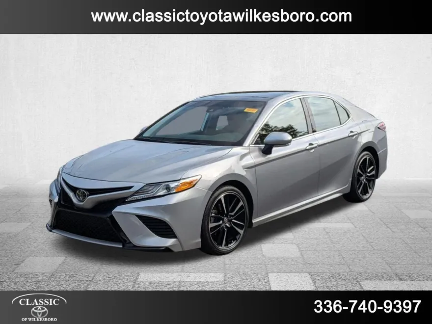 2020 Toyota Camry XSE photo 1