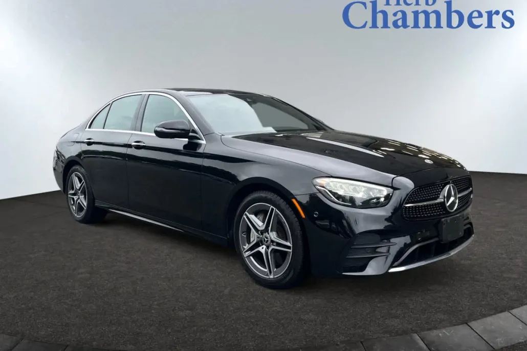 2022 Mercedes Benz E 350 4MATIC photo 1
