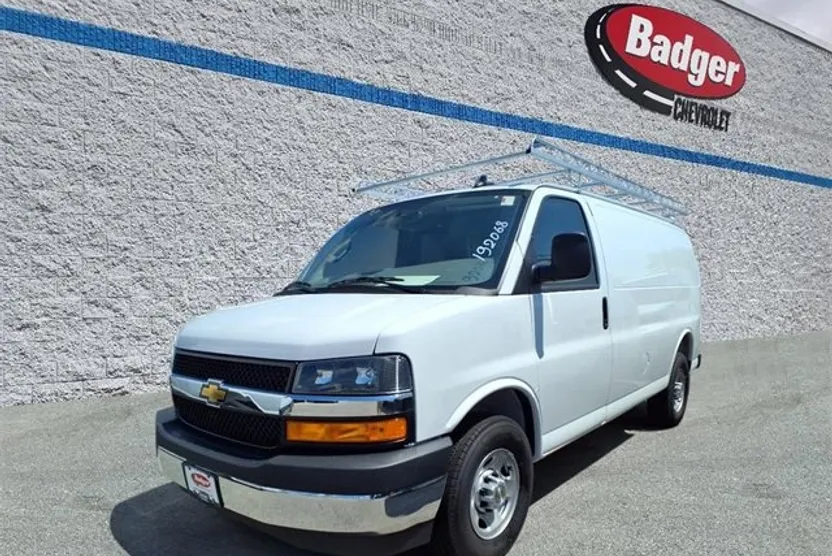 2025 Chevrolet Express Cargo 2500 photo 1