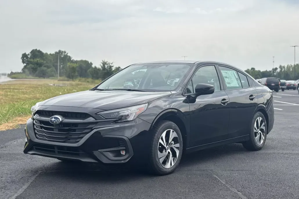 2025 Subaru Legacy Premium photo 1