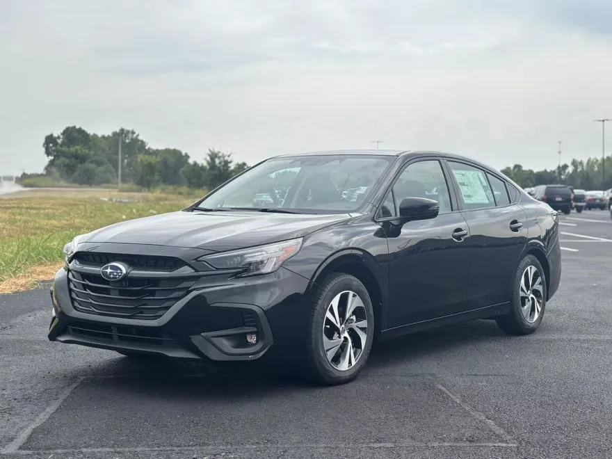 2025 Subaru Legacy Premium photo 1