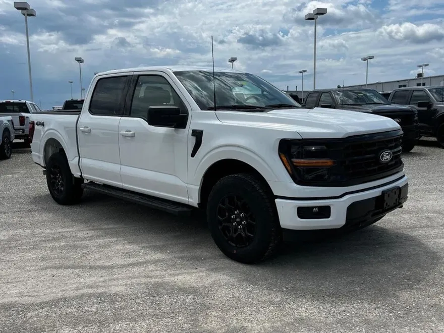 2025 Ford F-150 XLT photo 1