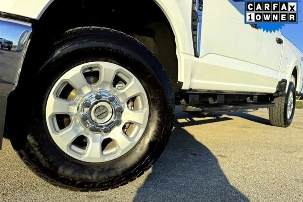 2024 Ford F-250 XLT photo 1