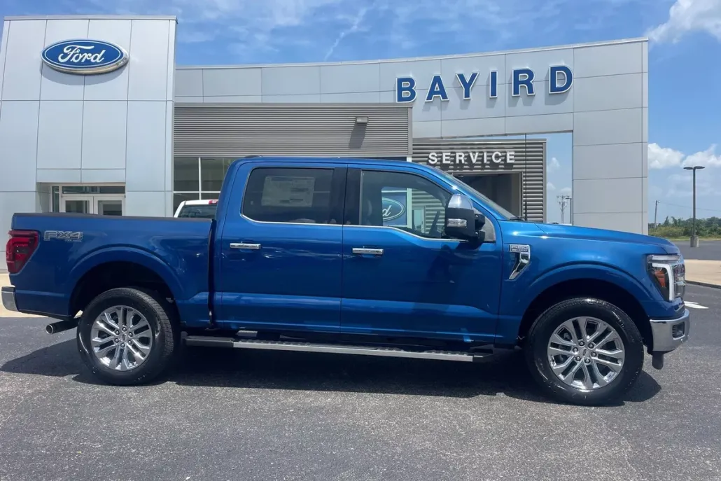 2025 Ford F-150 Lariat photo 1