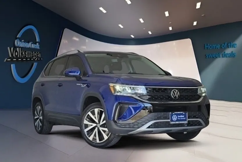 2024 Volkswagen Taos SE photo 1