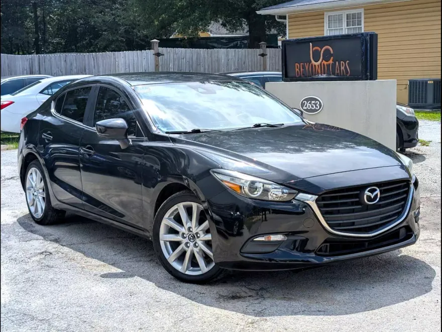 2017 Mazda Mazda3 Touring photo 1