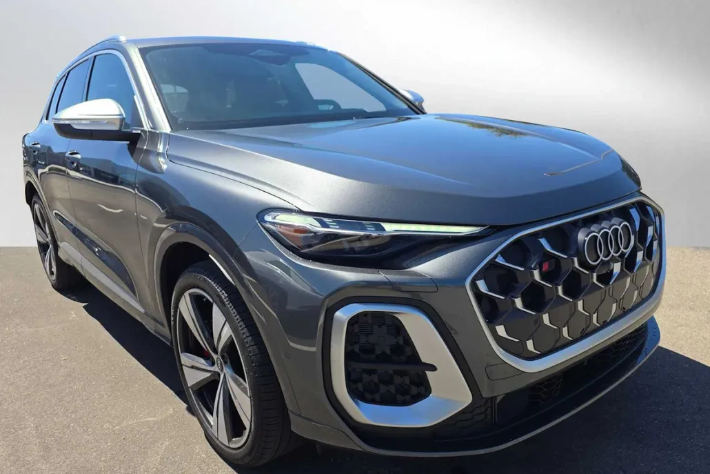 2025 Audi SQ5 Premium Plus photo 1