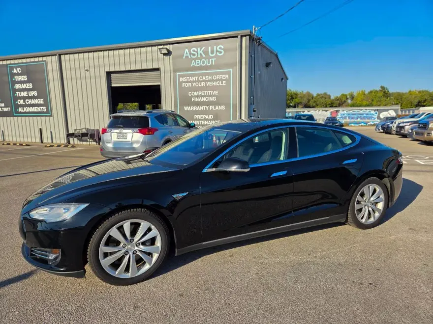 2014 Tesla Model S 85D photo 1