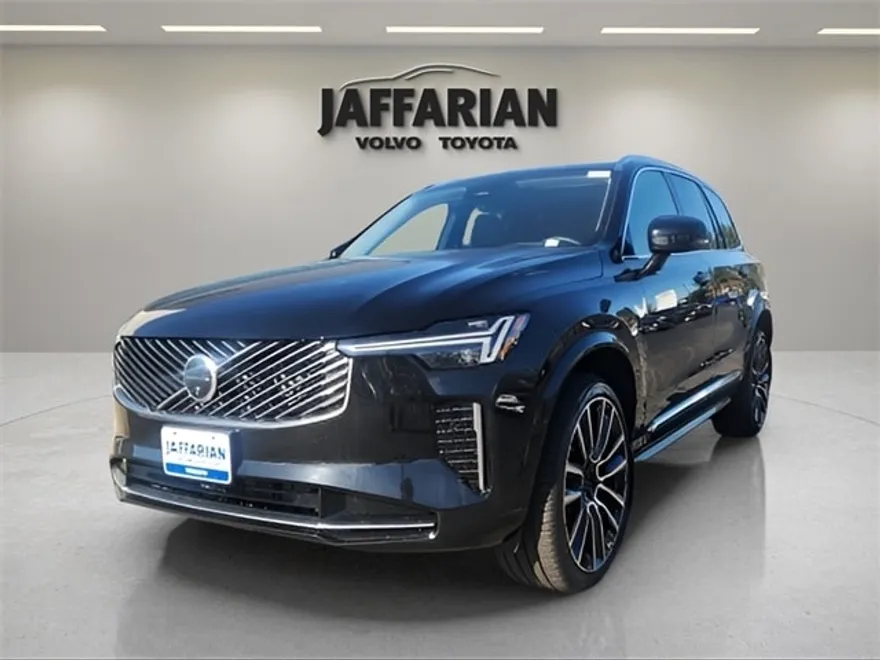 2025 Volvo XC90 photo 1