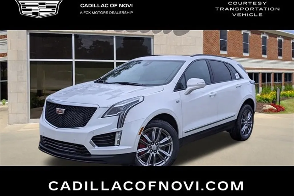 2025 Cadillac XT5 Sport photo 1