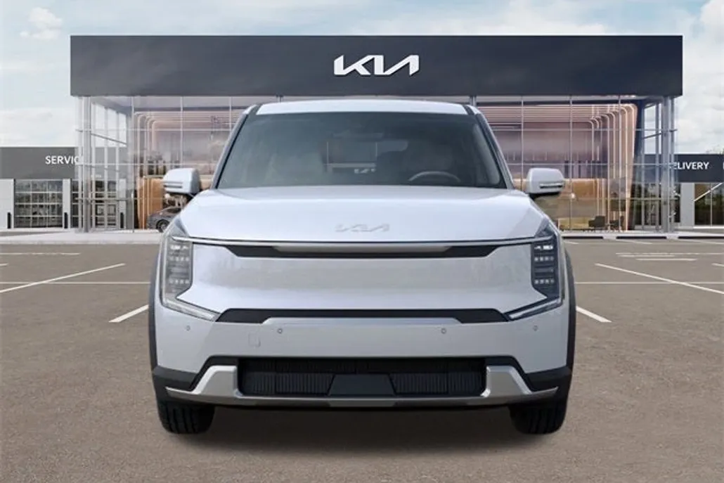 2026 Kia EV9 Light Long Range photo 1