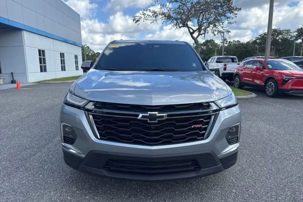 2023 Chevrolet Traverse RS photo 1