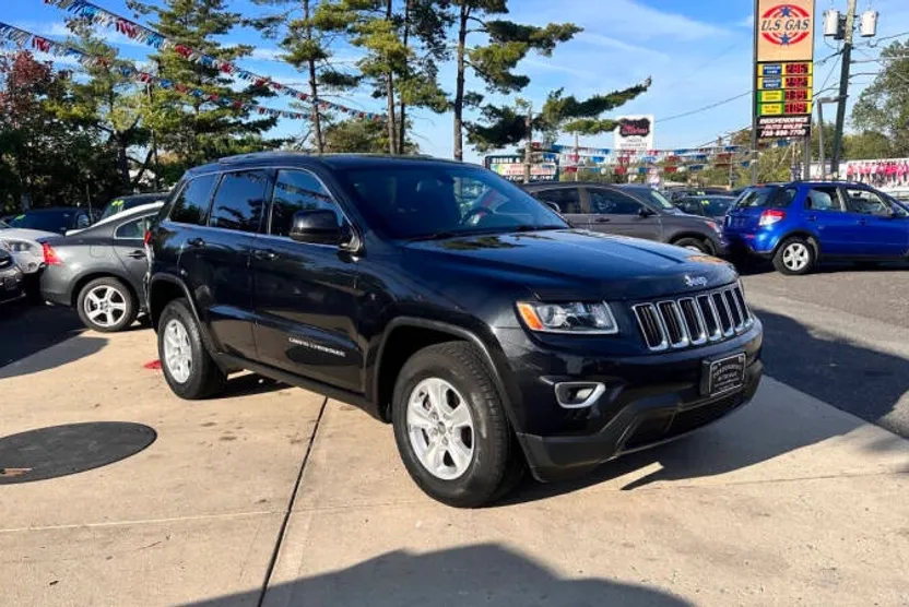 2014 Jeep Grand Cherokee Laredo photo 1