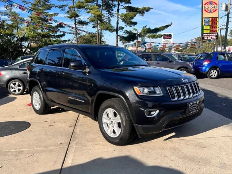 2014 Jeep Grand Cherokee Laredo photo 1