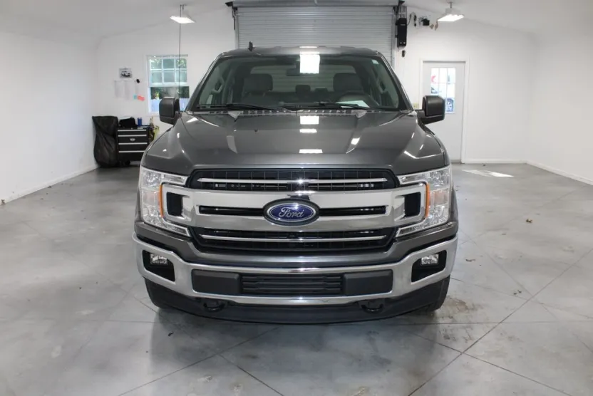 2020 Ford F-150 XLT photo 1