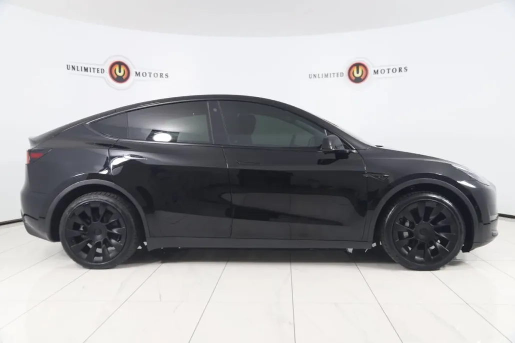2021 Tesla Model Y Long Range photo 1