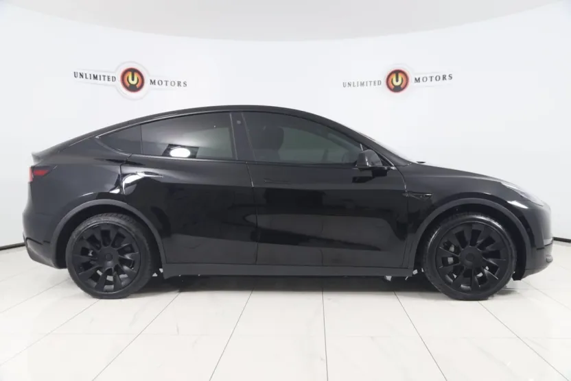 2021 Tesla Model Y Long Range photo 1