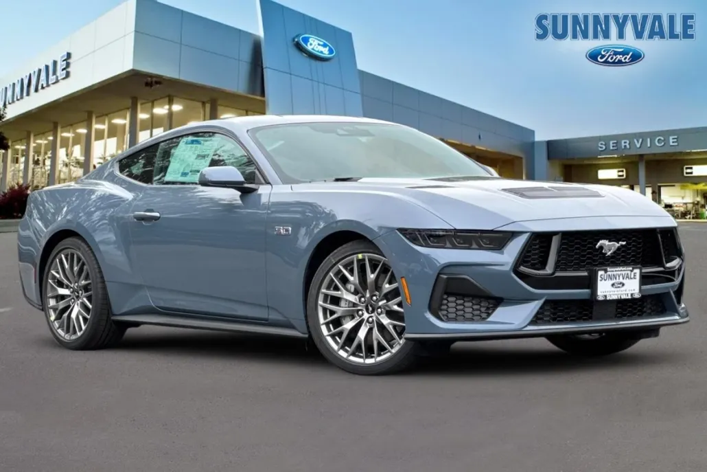 2025 Ford Mustang GT photo 1