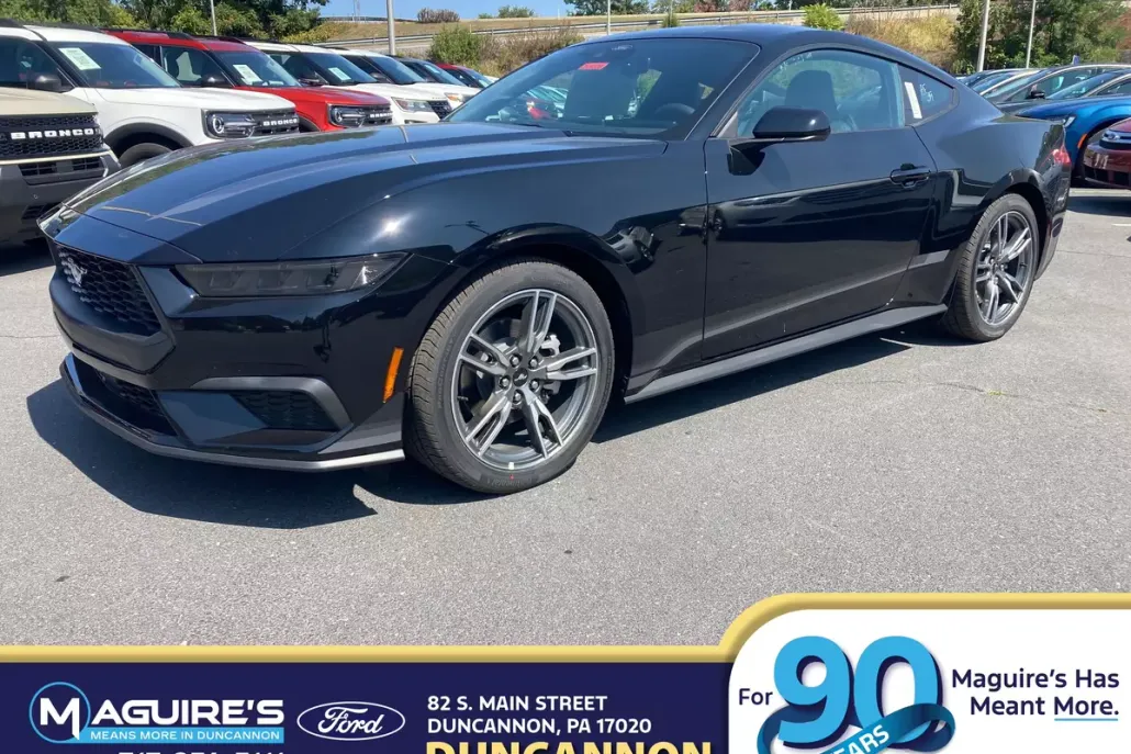 2025 Ford Mustang EcoBoost photo 1