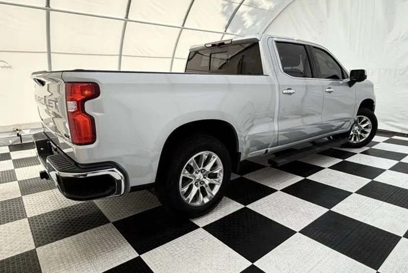 2022 Chevrolet Silverado 1500 LTZ photo 1