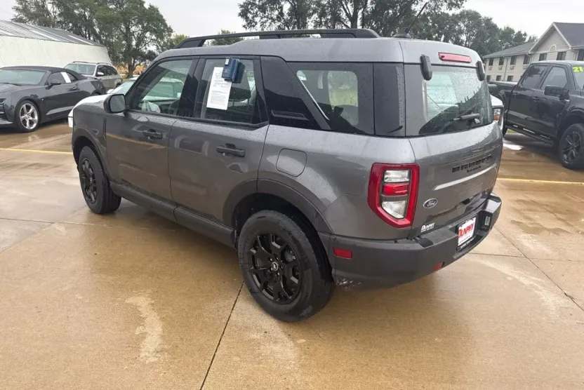 2023 Ford Bronco Sport Base photo 1