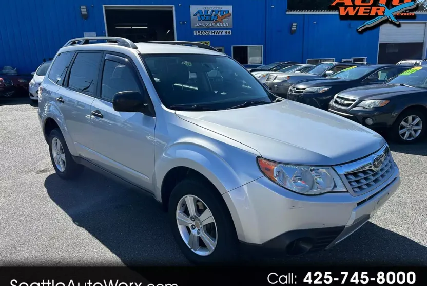 2011 Subaru Forester 2.5X photo 1