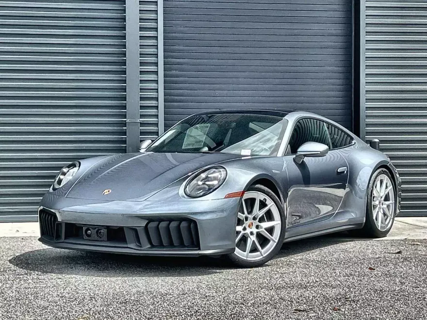 2025 Porsche 911 4 GTS photo 1