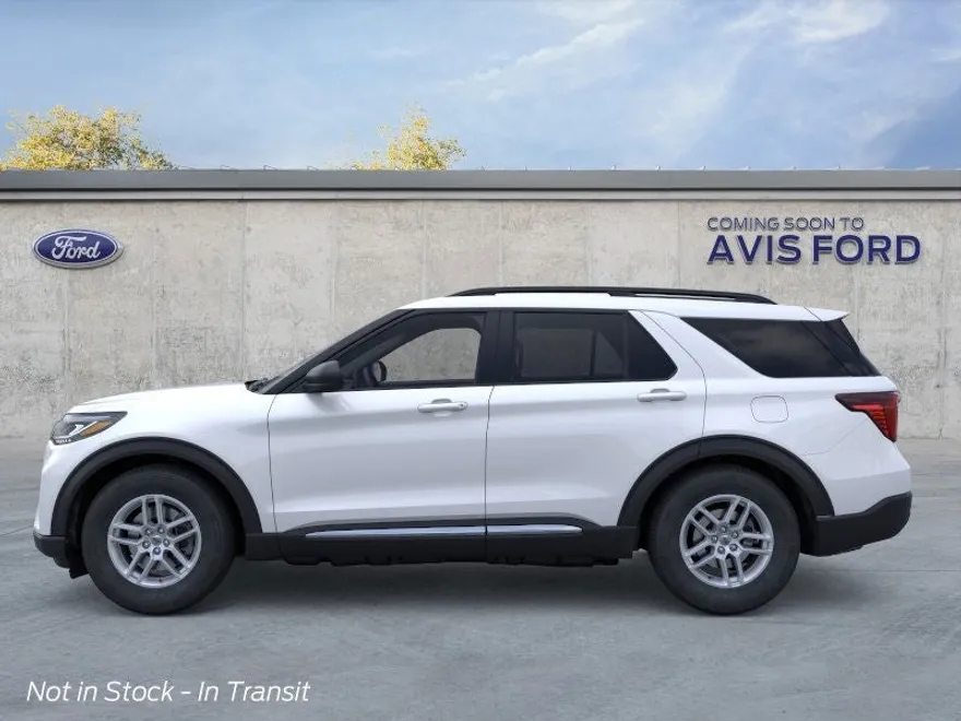 2025 Ford Explorer photo 1