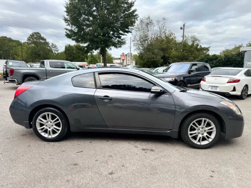 2008 Nissan Altima 3.5 SE photo 1