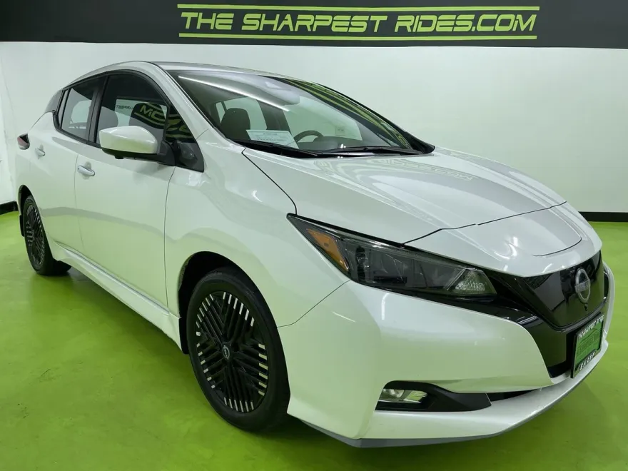 2024 Nissan Leaf SV Plus photo 1