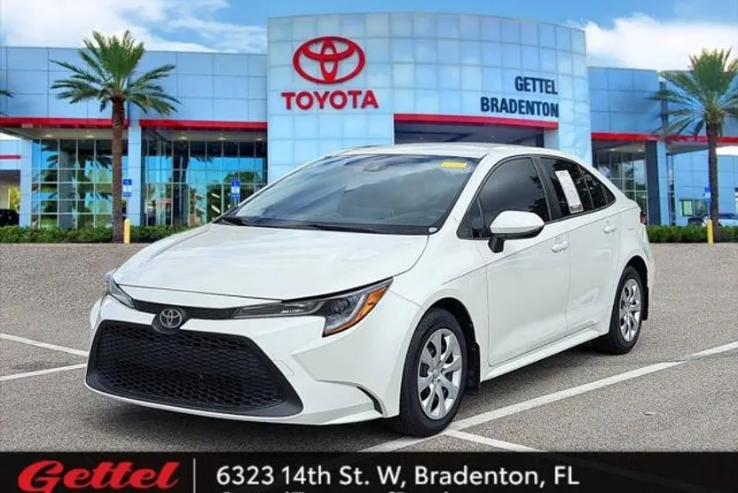 2020 Toyota Corolla LE photo 1