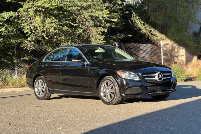 2016 Mercedes Benz C 300 Sport 4MATIC photo 1