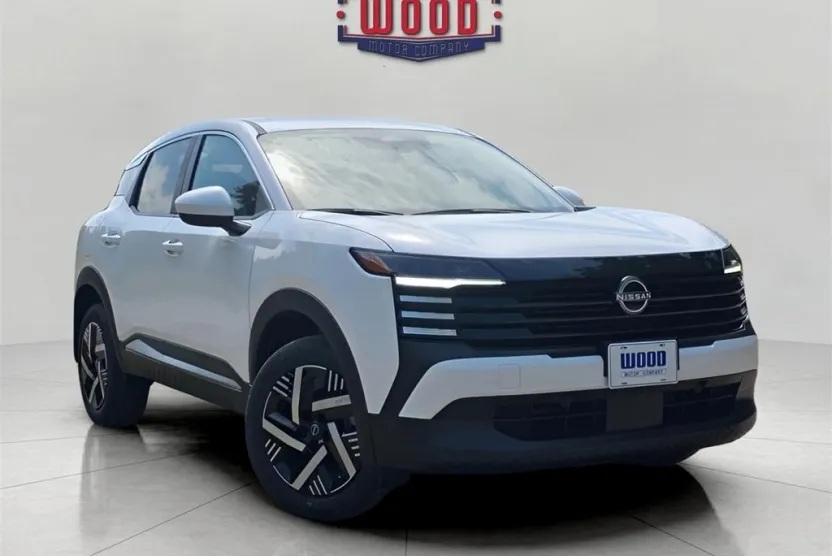 2025 Nissan Kicks SV photo 1