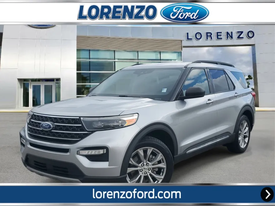 2021 Ford Explorer XLT photo 1