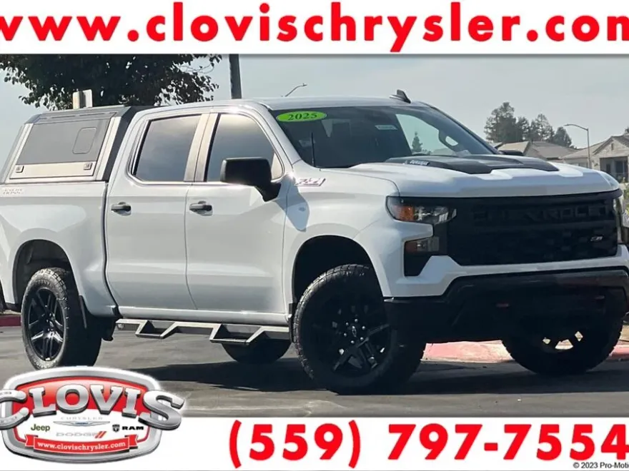 2025 Chevrolet Silverado 1500 Custom Trail Boss photo 1