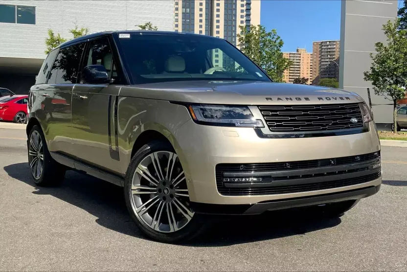 2025 Land Rover Range Rover SE photo 1