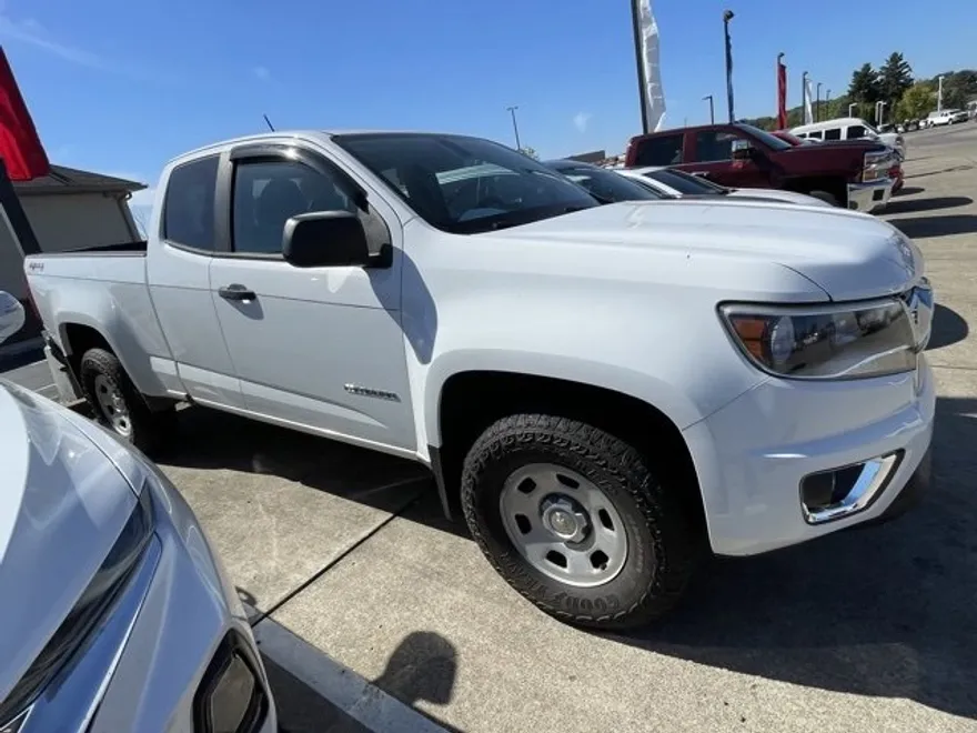 2017 Chevrolet Colorado Work Truck photo 1