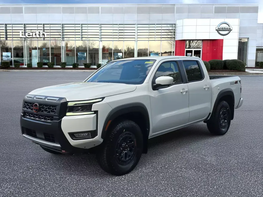 2025 Nissan Frontier PRO-4X photo 1
