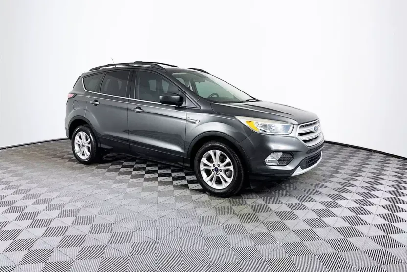 2018 Ford Escape SE photo 1