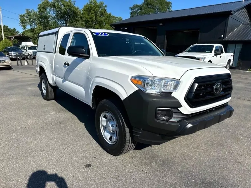 2021 Toyota Tacoma SR Access Cab photo 1