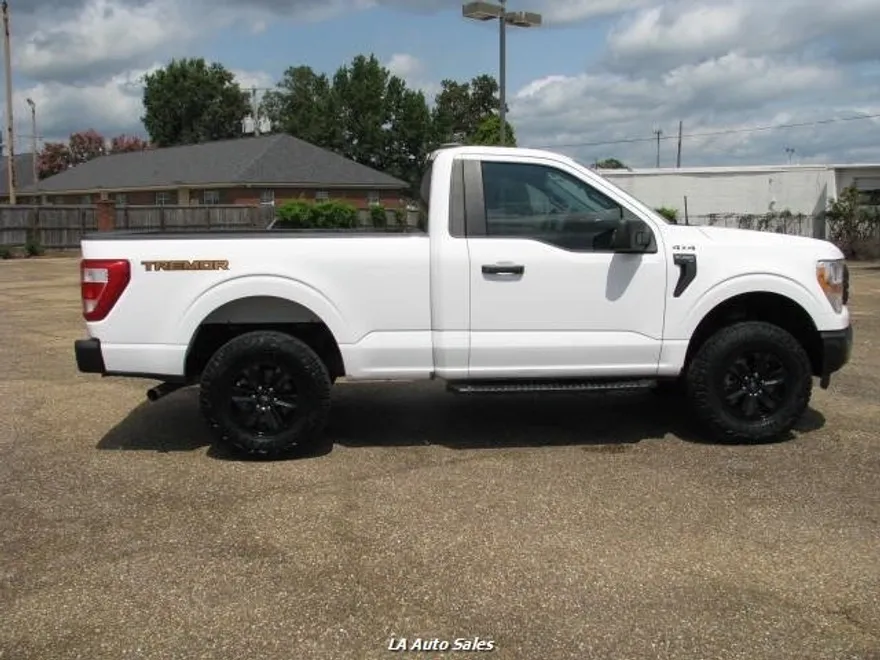 2021 Ford F-150 XL photo 1