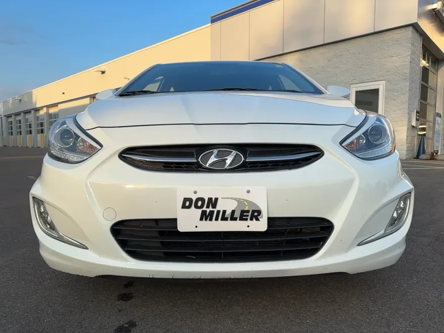 2016 Hyundai Accent Sport photo 1