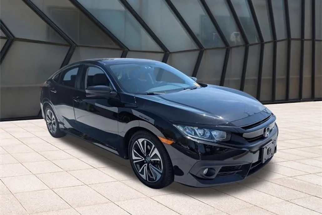 2018 Honda Civic EX-L photo 1