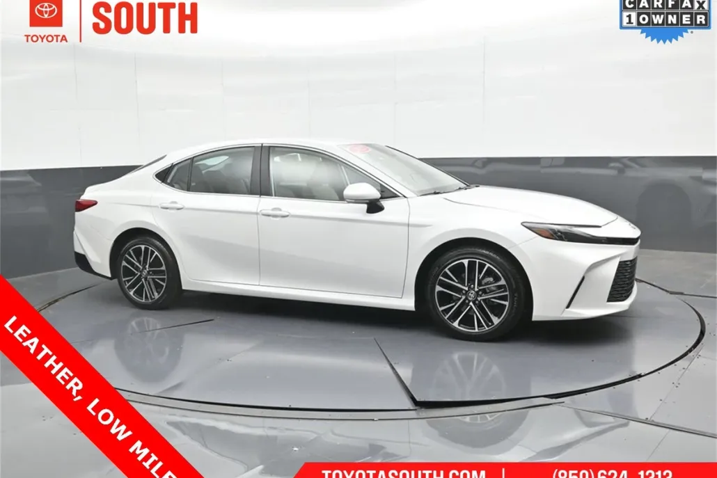 2025 Toyota Camry XLE photo 1