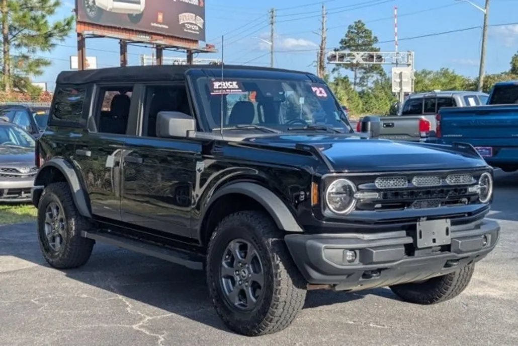 2023 Ford Bronco Big Bend photo 1